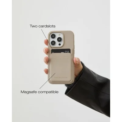 Ideal of Sweden Card Holder Magsafe Beige
